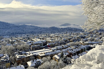 Blick auf das winterliche Freiburg