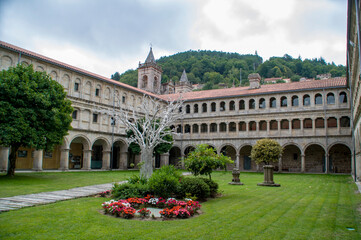 Fototapeta na wymiar Monasterio San Estevo de Ribas del Sil, Lugo, Galicia, España