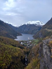 Fototapeta na wymiar Blick auf den Geiranger Fjord