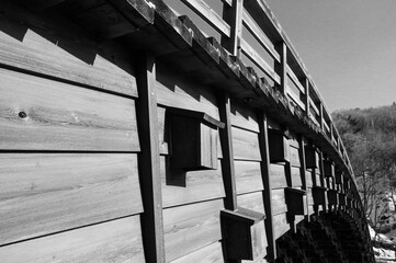 中山道の奈良井宿にある木造の「木曽の大橋」 - obrazy, fototapety, plakaty