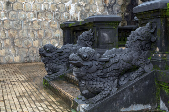 Guardian Lion Chinese art statue entrance Buddhist temple