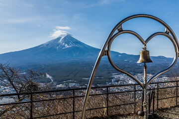 天上の鐘と富士山