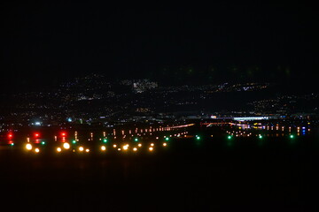 Fototapeta na wymiar イルミネーションが美しい空港と都市の夜景