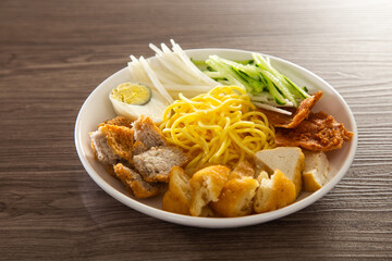 Mee Rojak is Malaysia Indian food of noodle with peanut sauce.