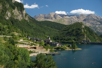 Views of the town of Lanuza from the viewpoint. Sallent de Gállego, Huesca, Spain