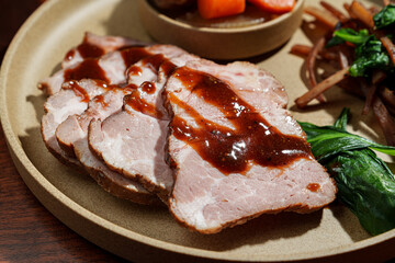 低温調理したローストポーク