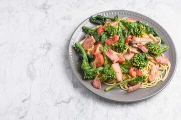 菜の花のベーコンパスタ