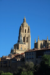 Fototapeta na wymiar Torre de la Catedral de Segovia