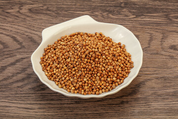 Coriander seeds in the bowl