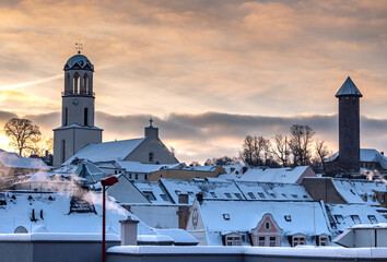 Blick über das winterliche Auerbach im Vogtland