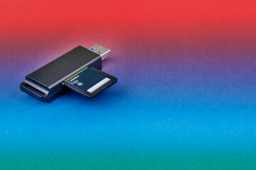 Fototapeta premium USB-Kartenleser mit SD-Karte