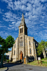Fototapeta na wymiar L'église Saint-Martin, Colombier-le-Vieux, Ardèche, Auvergne-Rhône-Alpes, France 