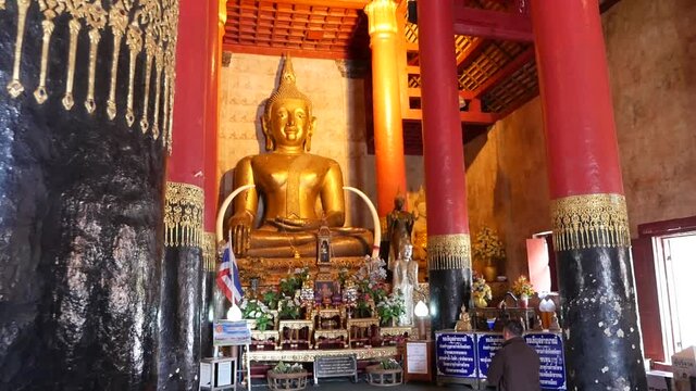 Thai Lanna Style Buddha Statue Located In Northern Style Temple Background