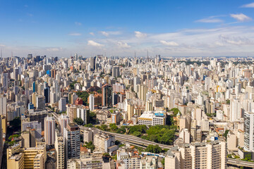 Elevated President João Goulart, earthworm, in the Santa Cecilia neighborhood in São Paulo, Brazil, seen from above