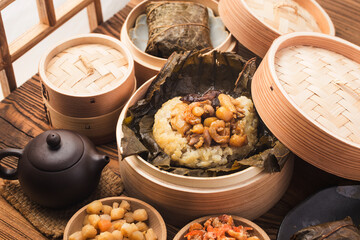 Steamed chicken with lotus leaf sticky rice