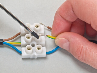 Elektroanschluss