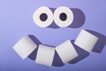 smiley from rolls of toilet paper 