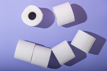 smiley from rolls of toilet paper 