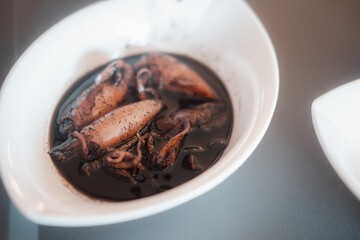 Sweet boiled squid Thai called Maug-Tom-Whan.