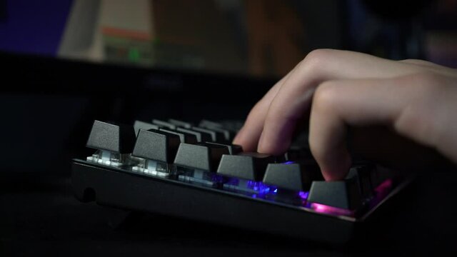 Addicted Minecraft Gamer using Gaming Keyboard