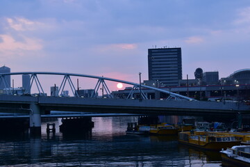 Obraz premium bridge over the river