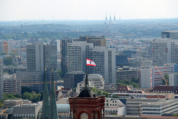 Berliner Flagge auf Rotem Rathaus