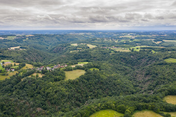 FRA - DORDOGNE - LES GORGES DE L AUVEZERE