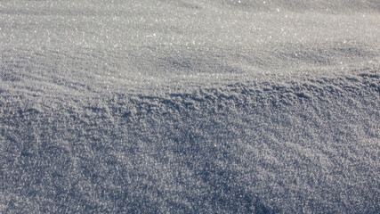 Schnee im Sonnenlicht