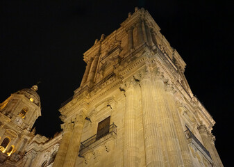 Weihnachten in Malaga, Turm der Kathedrale, Nachtaufnahme
