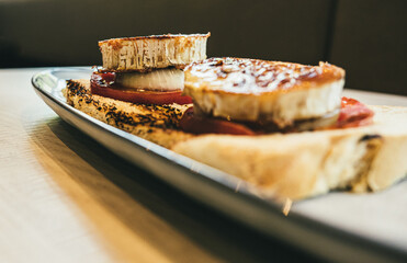 Toast bread with goat cheese