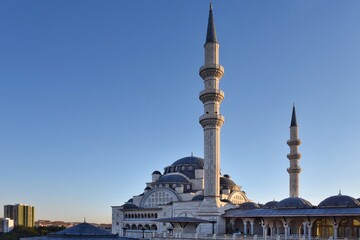Fototapeta na wymiar Beautiful new mosque in Ankara Turkey North Star (Kuzey Yildizi). Impressive city architecture 