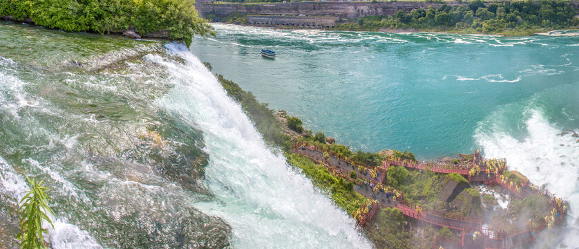 Niagara Falls American Falls and Bridal Veil Falls USA © pixs:sell