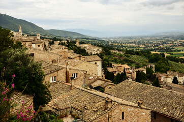 Fototapeta na wymiar High- angle view of Assisi roofs