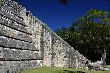 Paisajes y rincones de la zona arqueol&oacute;gica maya de Chichen Itz&aacute;, en el estado de Yucat&aacute;n, en el sureste de Mexico