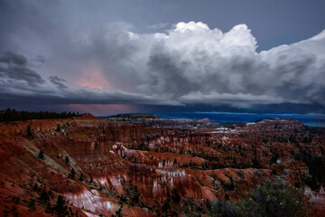 Fototapeta na wymiar Bryce Canyon National Park under thunderstorm