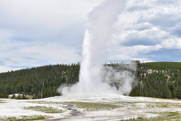 Geyser Yellowstone National Park Old Faithful 2017 Wyoming