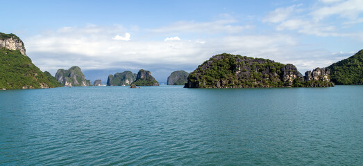 Naklejka premium Ha Long Bay landscape, Vietnam