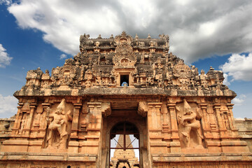 Brihadeeswarar Temple Brihadishvara Rajesvara Peruvudaiyar RAJA RAJA CHOLAN BUILT Chola Temple