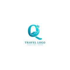 Initial letter Q logotype. Minimalist traveling logo concept, fit for adventure, vacation agency, tour business or traveling agent. Illustration vector logo.
