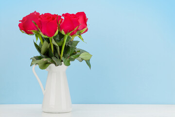 Valentines day greeting card with red rose flowers