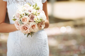 bride holding a bouquet of flowers