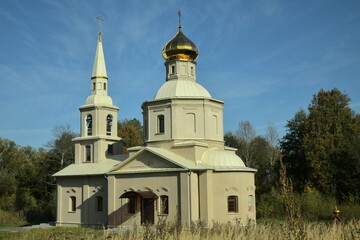 Fototapeta na wymiar St. Nicholas Church village Fomishchevo Tula oblast