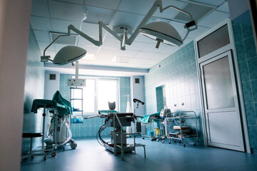 Equipment and medical devices in modern operating room