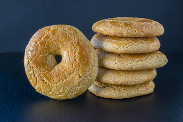 Rollo de aceite (oil roll). Typical sweet of Murcia. Its main ingredients are flour, olive oil, white wine, sugar and yeast.