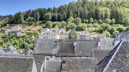 Fototapeta na wymiar village de Chaudes-Aigues dans le Cantal