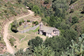 Gorges de la Truyère et ruines du château d'Alleuze