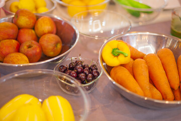 The kitchen table vegetables & fruits.