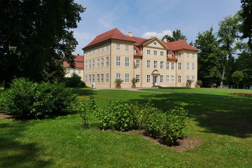 Fototapeta na wymiar Schloss Mirow Schlossinsel Mecklenburg-Vorpommern