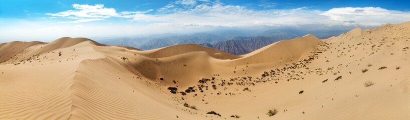 Cerro Blanco Sanddüne in der Nähe von Nasca oder Nazca-Stadt in Peru © Daniel Prudek