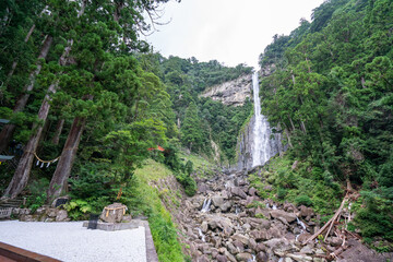 那智の滝の風景